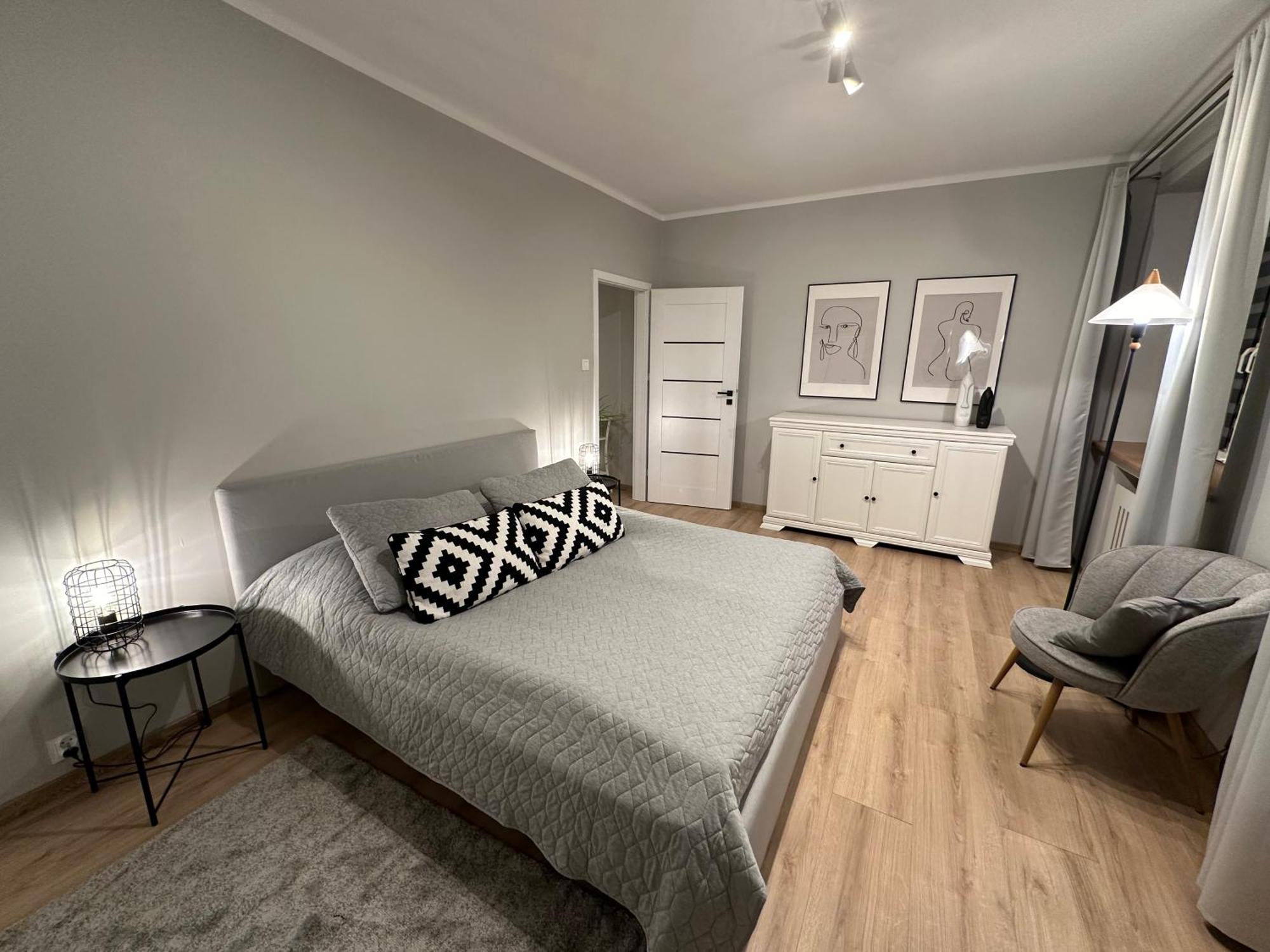 Cicha 25 Apartment Катовице Екстериор снимка